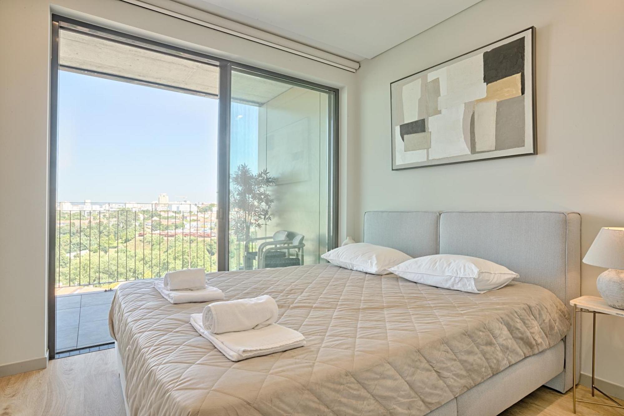 Brand New Luxurious Ap T2 - Amazing View- With Garage Leilighet Vila Nova de Gaia Eksteriør bilde